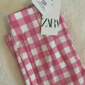 Full length ZARA pants. Perfect condition, never worn. Were just too big on me.